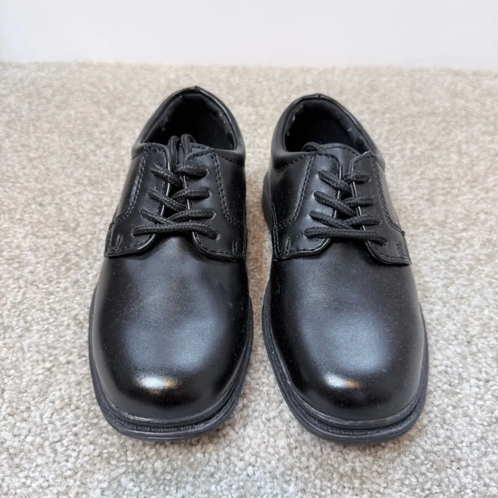 Stacy Adams boys size 9M black lace up dress shoes